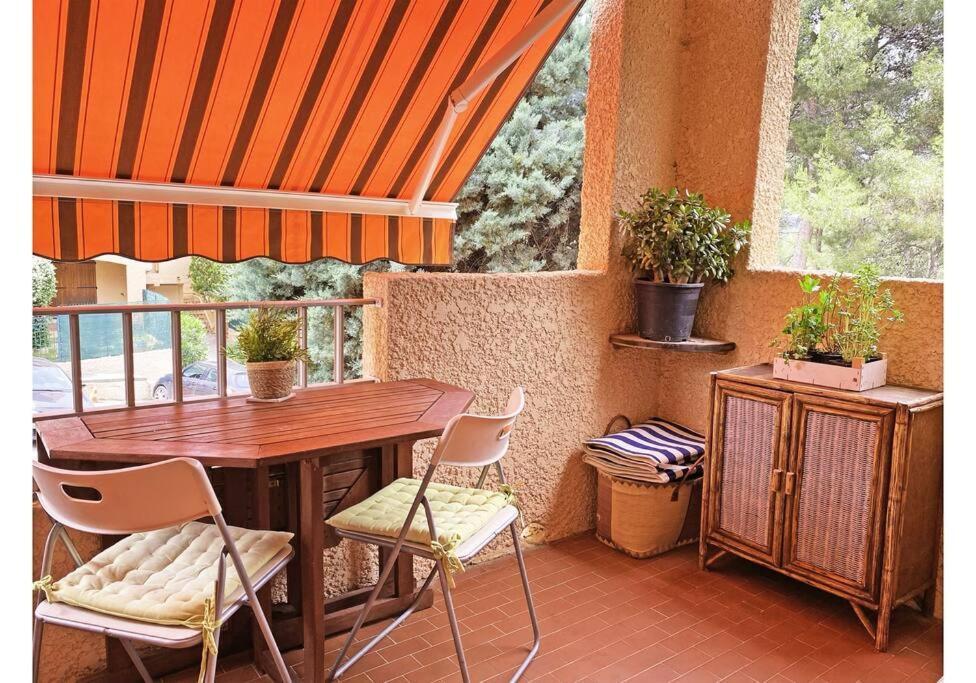 Joli Studio A 6 Min A Pied De La Plage Apartamento Sanary-sur-Mer Exterior foto